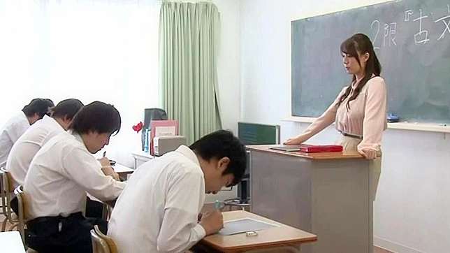 亚洲巨乳老师与学生的秘密性生活曝光