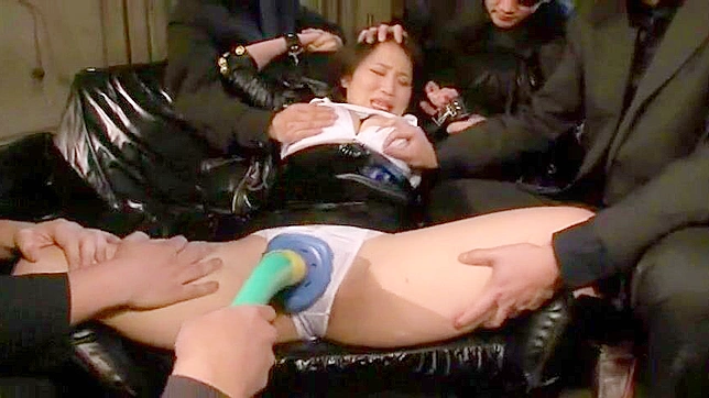 仓田真央胸部与亚洲黑帮的激情遭遇