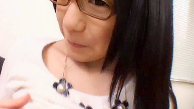 性感东京少女为钱在酒店享受激情夜晚