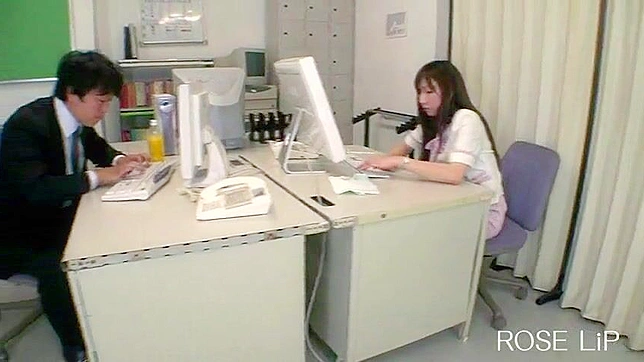 秘书的欲望：一部炽热东方色情视频