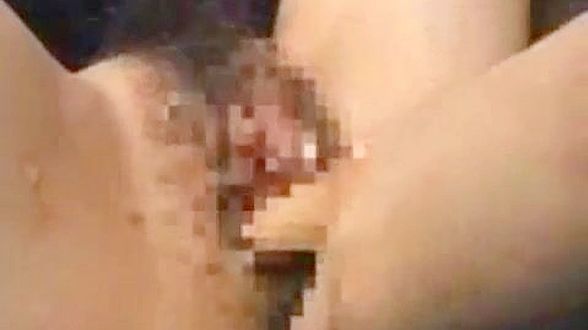 日本美女在楼梯间狂野邂逅