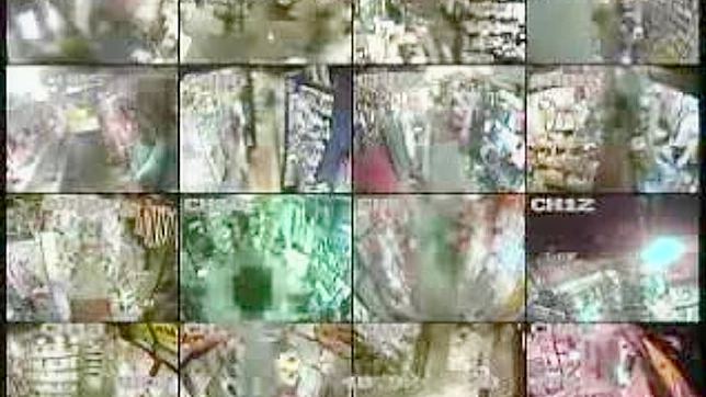 敲诈少女在日式商店与老销售员狂野性爱