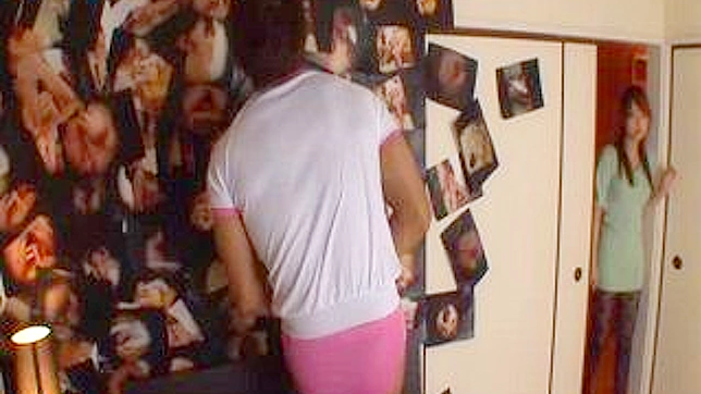 禁忌的继妹照片让他疯狂兴奋