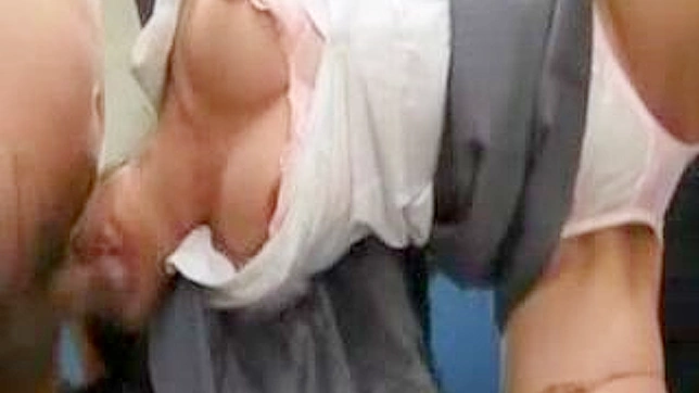 银行猥亵事件：丰满日本女白领的秘密欲望曝光