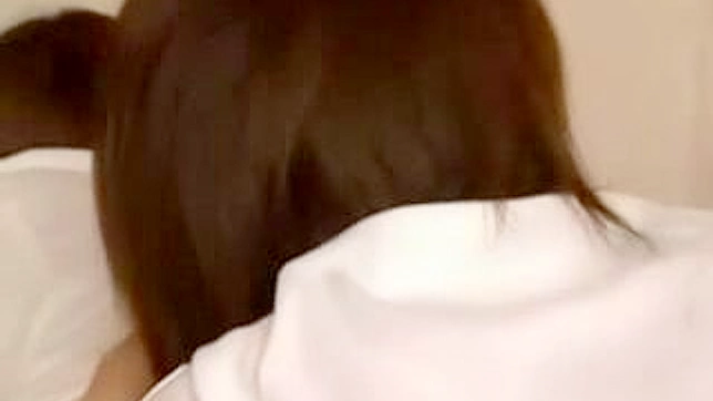 性感校花被信任的医生勾引上瘾