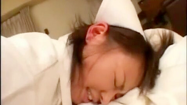 双倍享受性感亚洲病患的诱惑