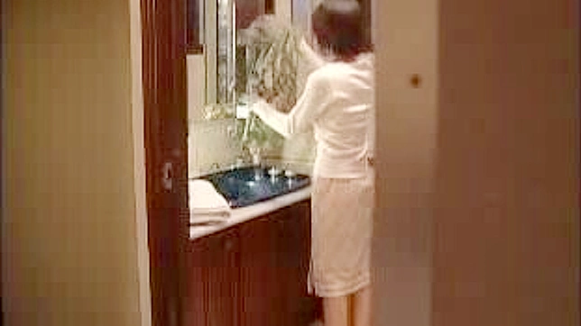 禁忌家庭事务：继母的秘密欲望