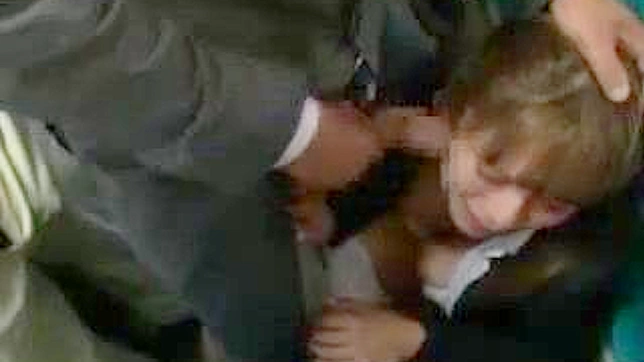 公交车上羞涩少女被摸胸-JAV成人视频