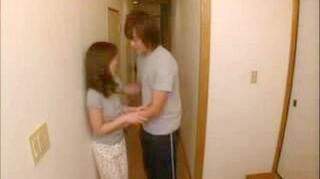 沉睡爸爸的秘密欲望被继母热情性爱满足