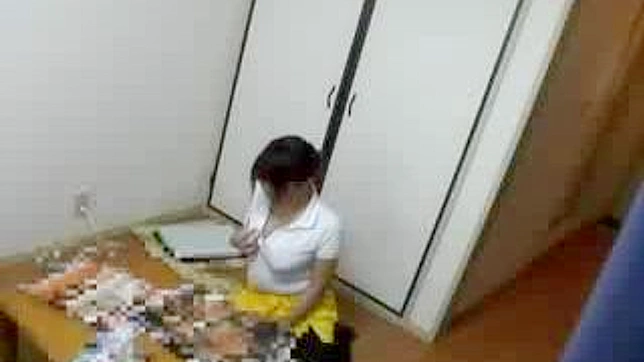 与制服诱惑美女的秘密邂逅