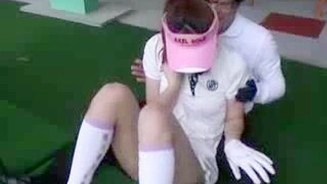 性感秋千—高尔夫教练的秘密课程