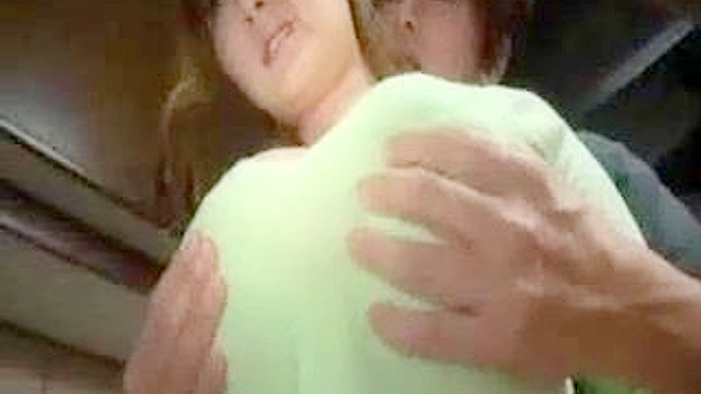 纯真东方女孩惊爆镜头实录邂逅瞬间