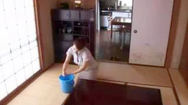 狂野！这撕裂阴道的疯狂肏动让我喷得像消防水管