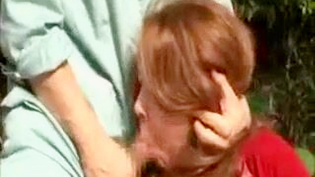 狂野熟女被猛干裸操，叫得像只发情的动物