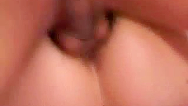 东方美女在群交中被射精淹没