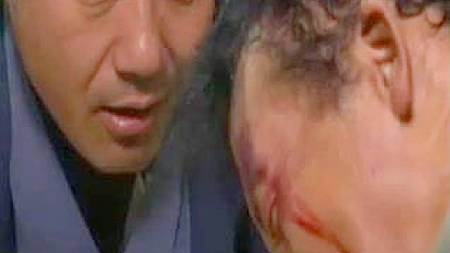 与日本少妇和一群男性的幻想性爱