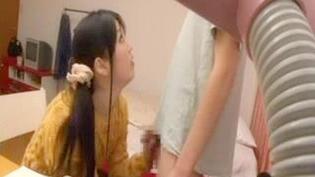 学习会上的刺激：日本CFNM口交暂停诱惑