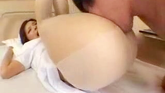 制服护士对调皮病人的复仇行动