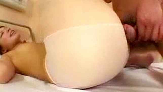 制服护士对调皮病人的复仇行动