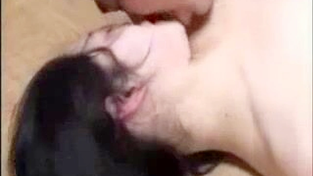 炽热邂逅：日本主妇与邮差的秘密情事