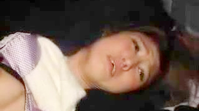 天真亚洲女孩的狂野性爱冒险之旅