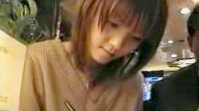 业余色情明星：年轻日本美女首次出镜体验