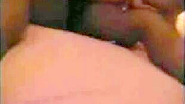 业余色情明星：年轻日本美女首次出镜体验