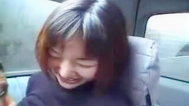 都市车震狂欢 - 美丽东方女在车内被猛操