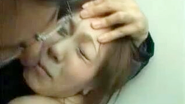 电梯中被侵犯与狂操 —亚洲性幻想实现记