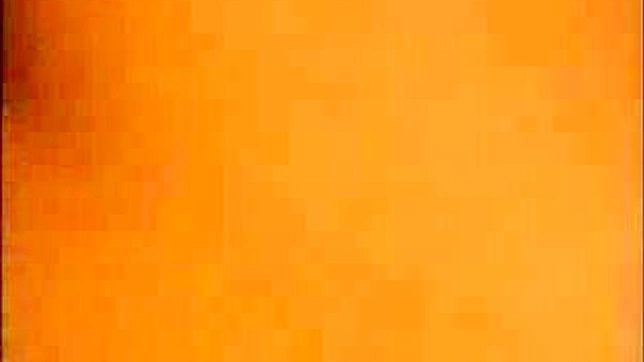 日本情侣私密时刻被镜头捕捉记录下来