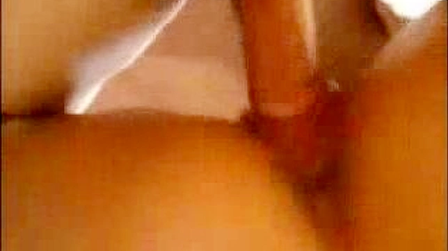 日本情侣私密时刻被镜头捕捉记录下来