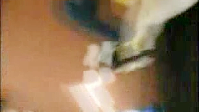 日本情侣私密时刻被镜头捕捉记录下来