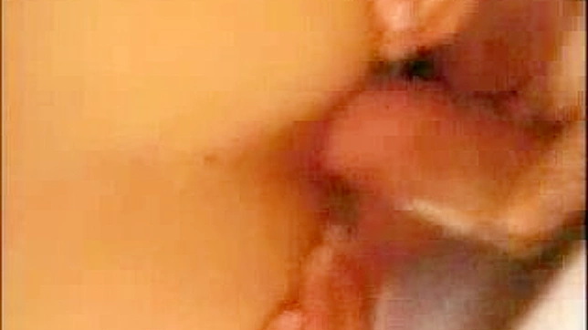 日本情侣私密时刻被镜头捕捉记录下来