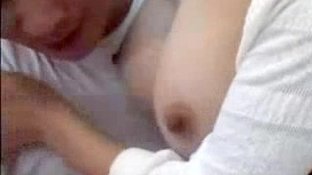 日本校女生秘密恋情在教室里激情做爱