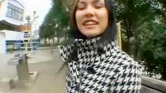 熟女在游乐场情欲高涨—JAV成人视频流媒体