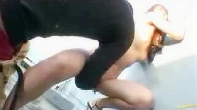 变态男孩在楼顶操弄东方女孩