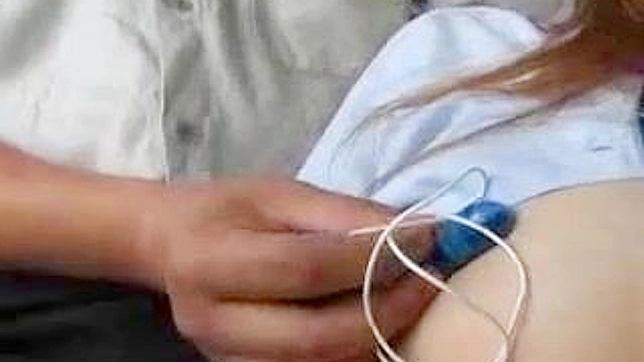 性感学生在日本被陌生人诱惑