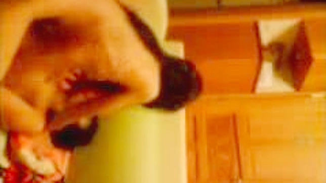 业余情侣在日本的亲密接触 - 高清XXX JAV影片