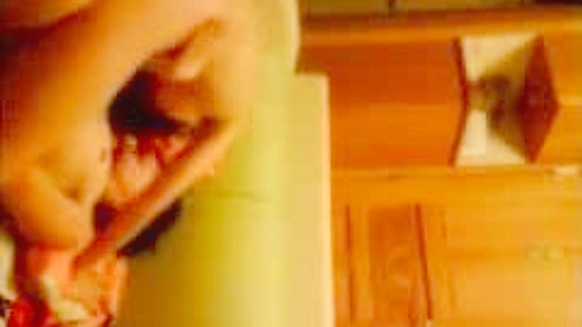 业余情侣在日本的亲密接触 - 高清XXX JAV影片