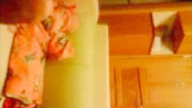 业余情侣在日本的亲密接触 - 高清XXX JAV影片