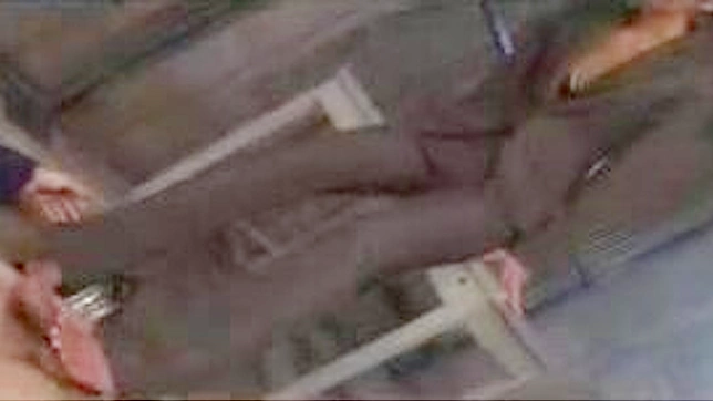 制服情结：探索亚洲女学生的欲望世界