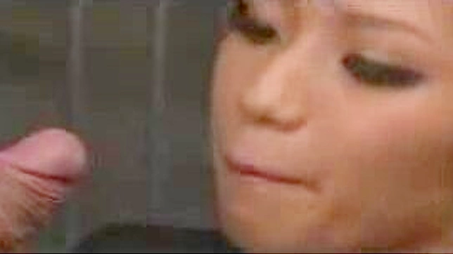 制服情结：探索亚洲女学生的欲望世界