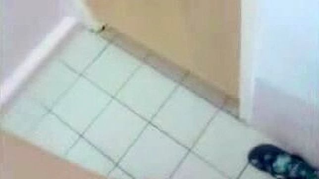 浴室激情：日系情侣的亲密时刻热恋体验