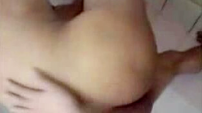 浴室激情：日系情侣的亲密时刻热恋体验