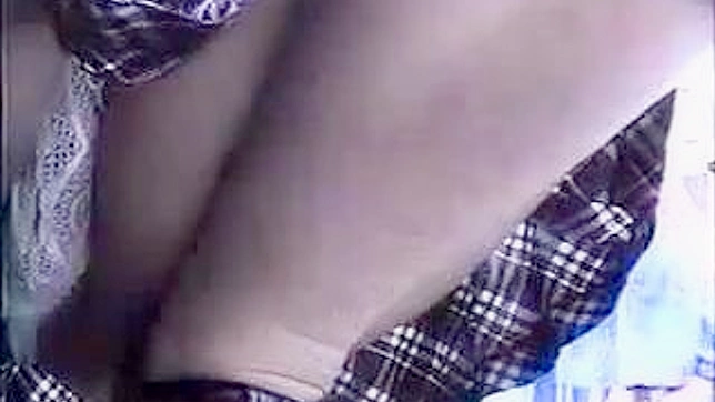 东京街头热辣女孩的裙底风光展现