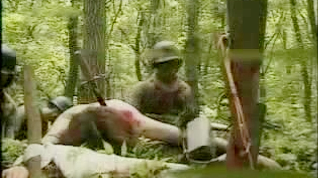 东方军队性征服—全士兵与俘虏女的色情视频