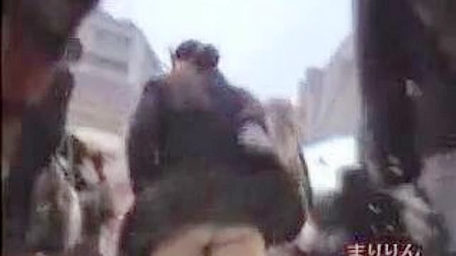 东京裙底探险：穿梭日本繁忙街頭的感性旅程