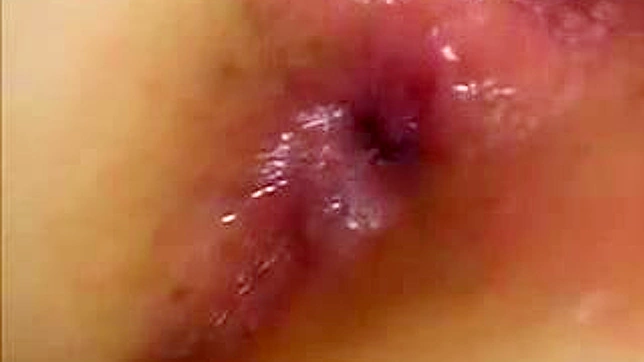 亚洲情侣与性感兄弟三人行享乐夜