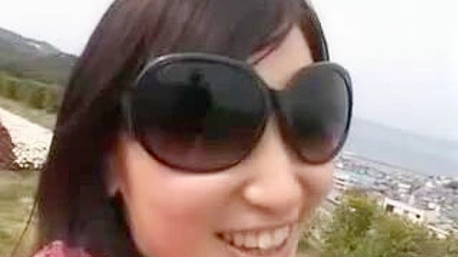亚洲美人沙滩上的激情性爱