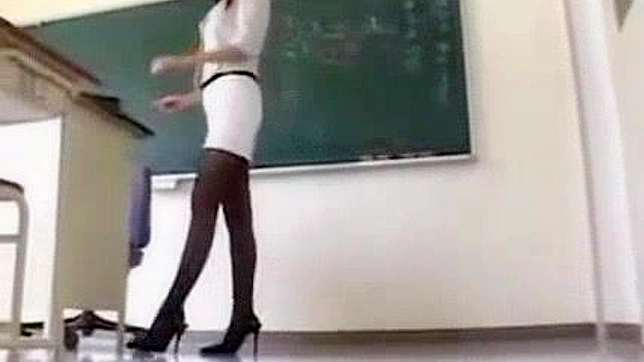 日本女学生的秘密欲望被揭露